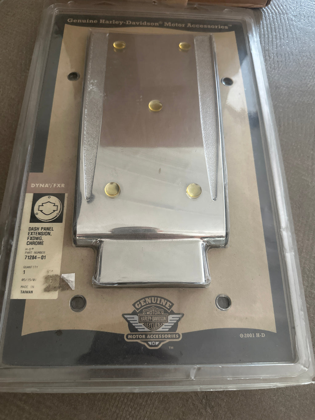 HARLEY DASH PANEL EXTENSION CHROME FXDWG