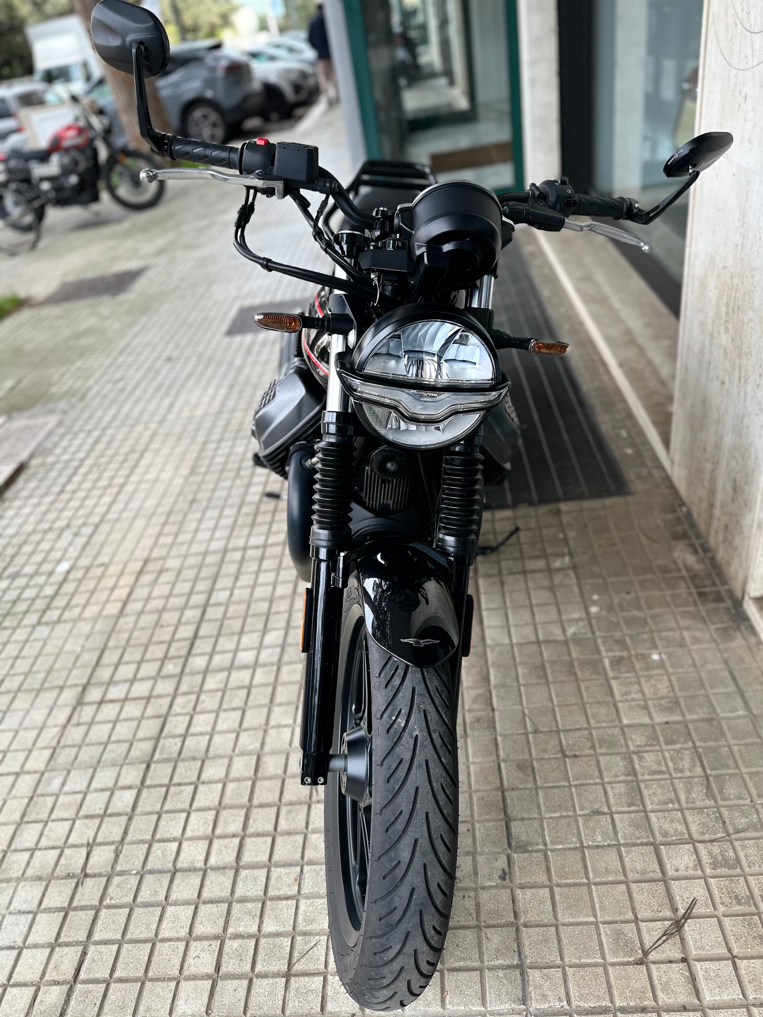 MOTO GUZZI V7 STONE SPECIAL EDITION USATO