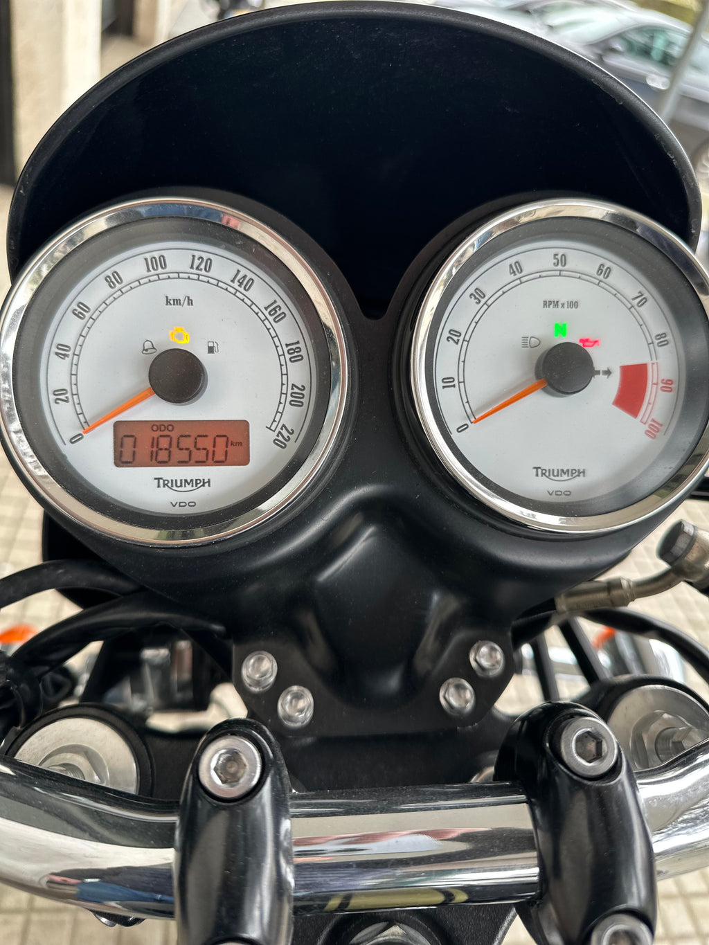 TRIUMPH THRUXTON 900 USATO
