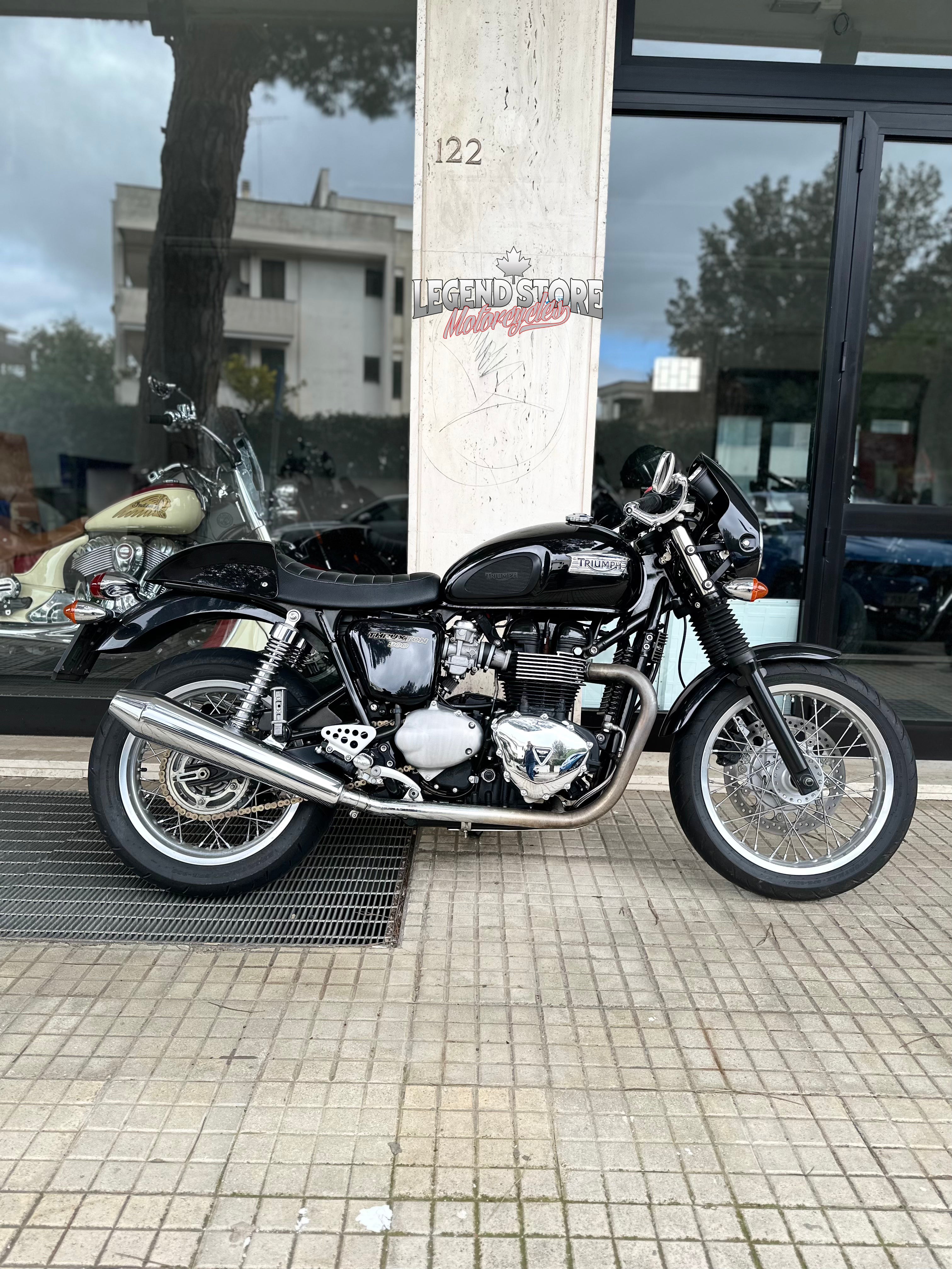 TRIUMPH THRUXTON 900 USATO