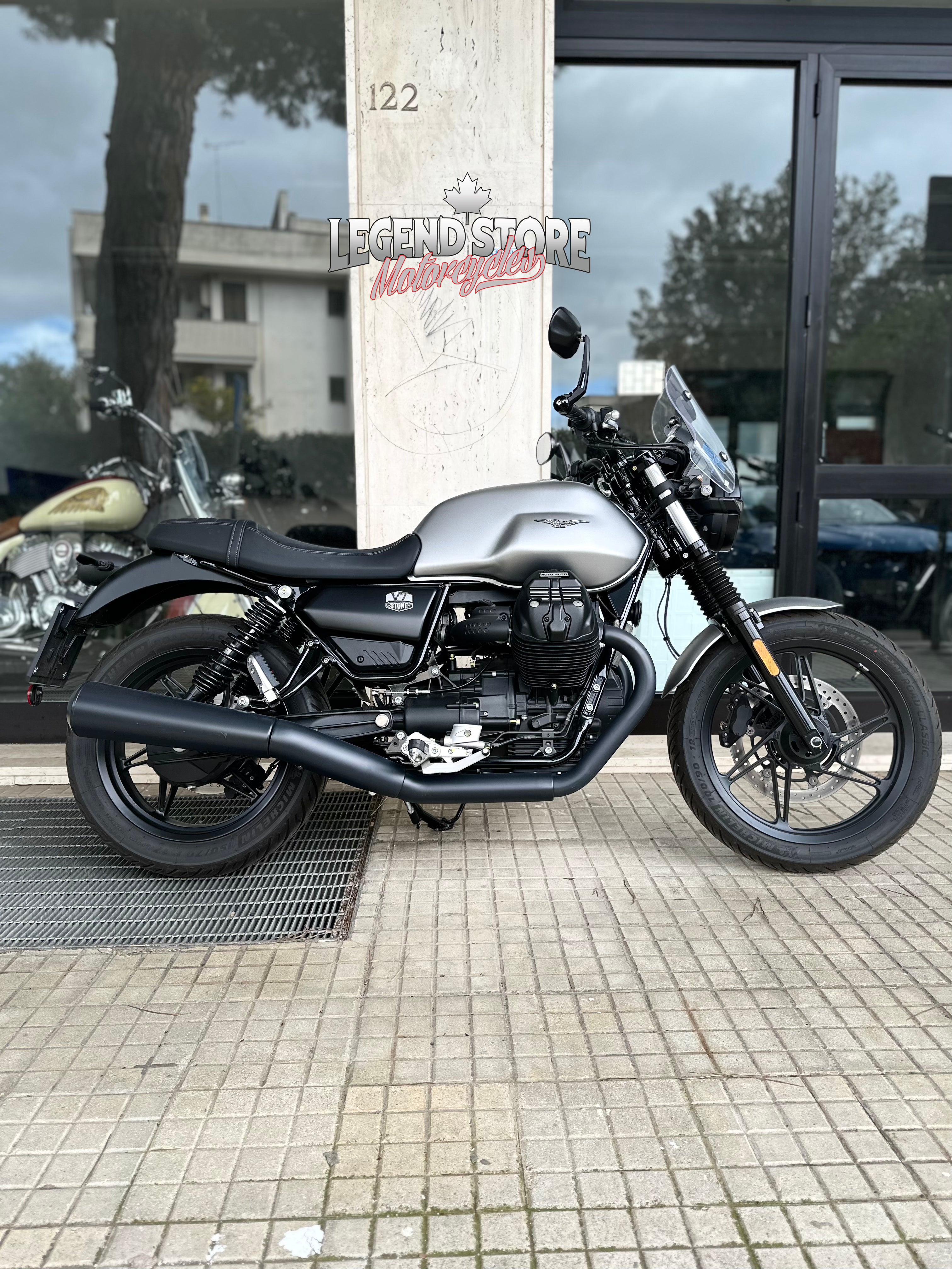 MOTO GUZZI V7 STONE USATO