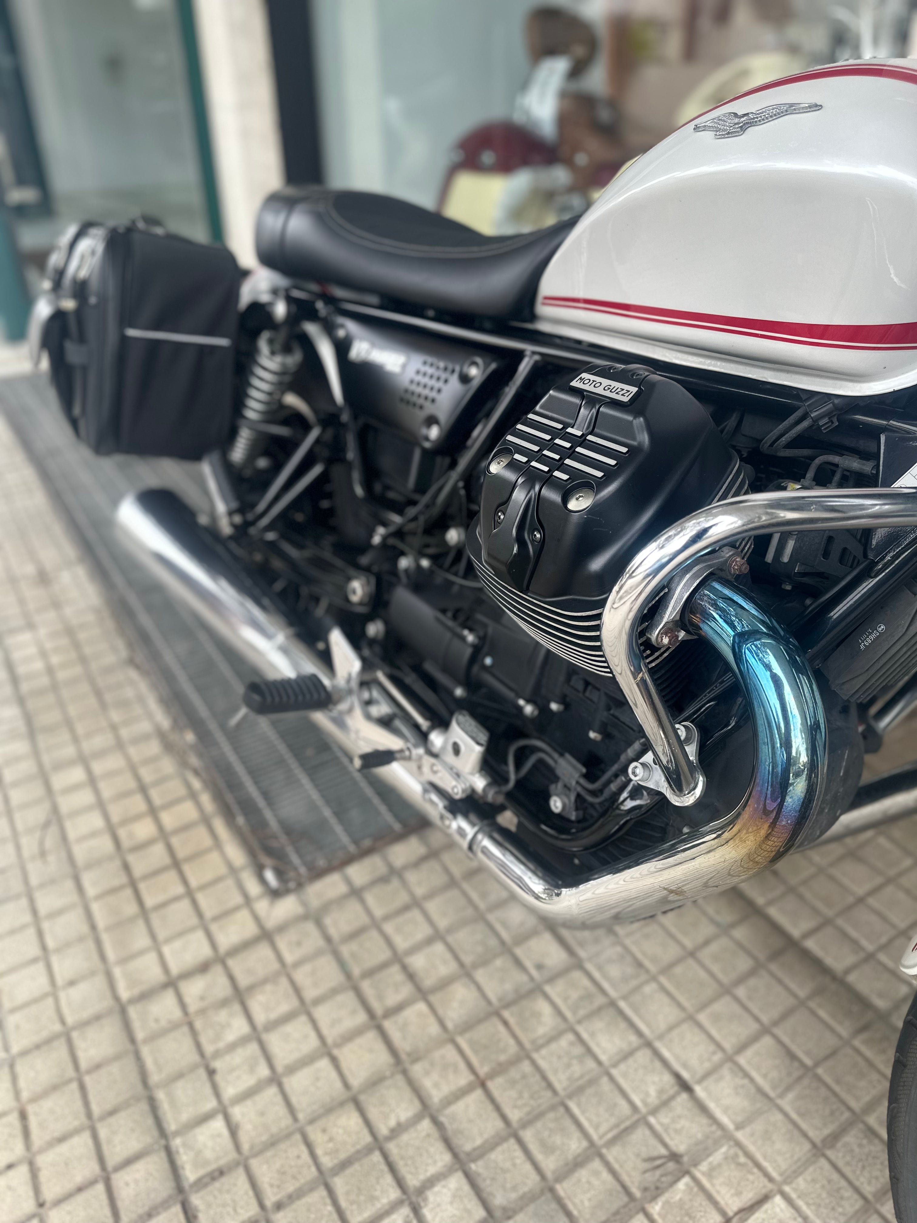 MOTO GUZZI V9 ROAMER USATO