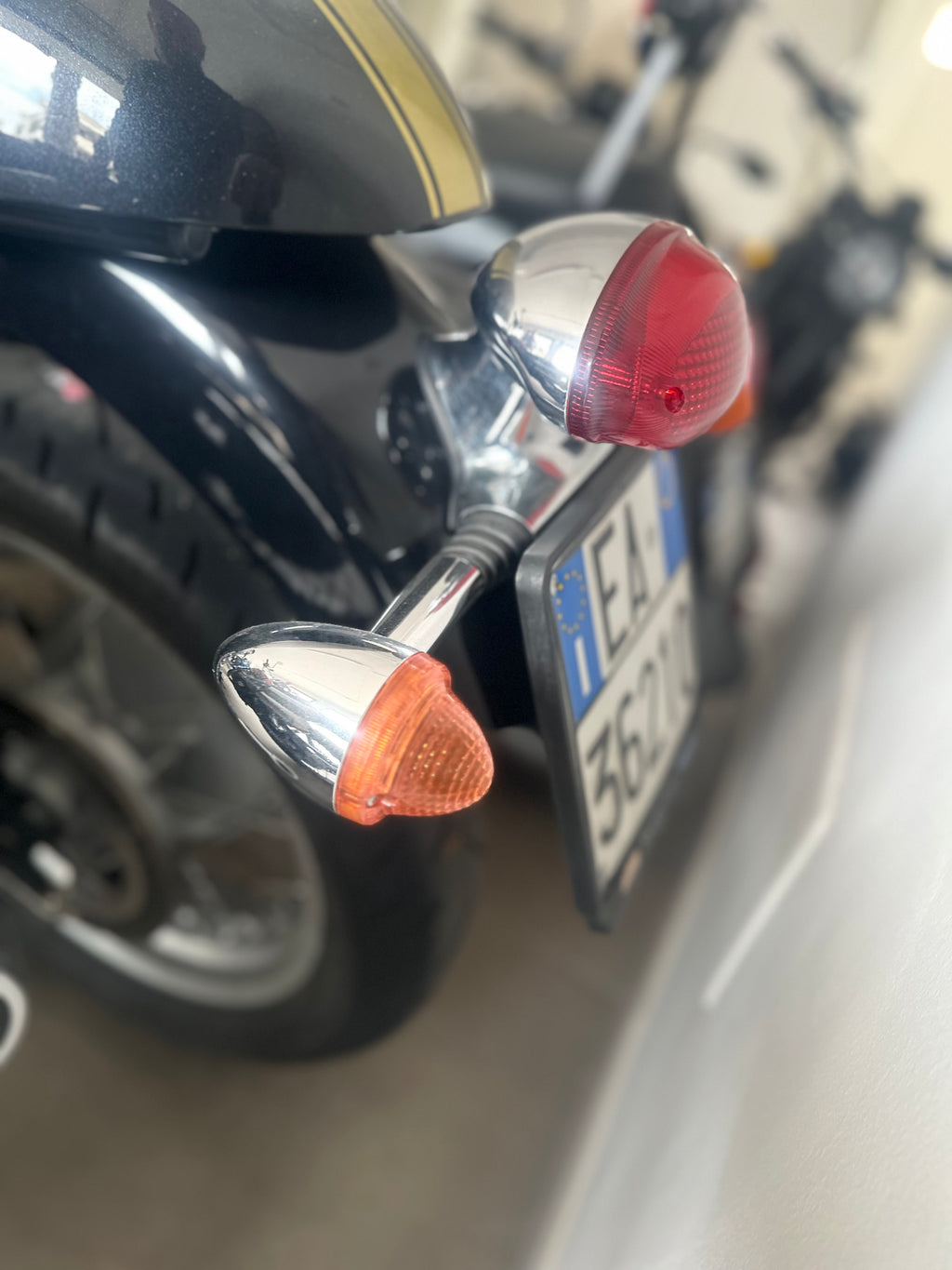 TRIUMPH THRUXTON 900 USATO