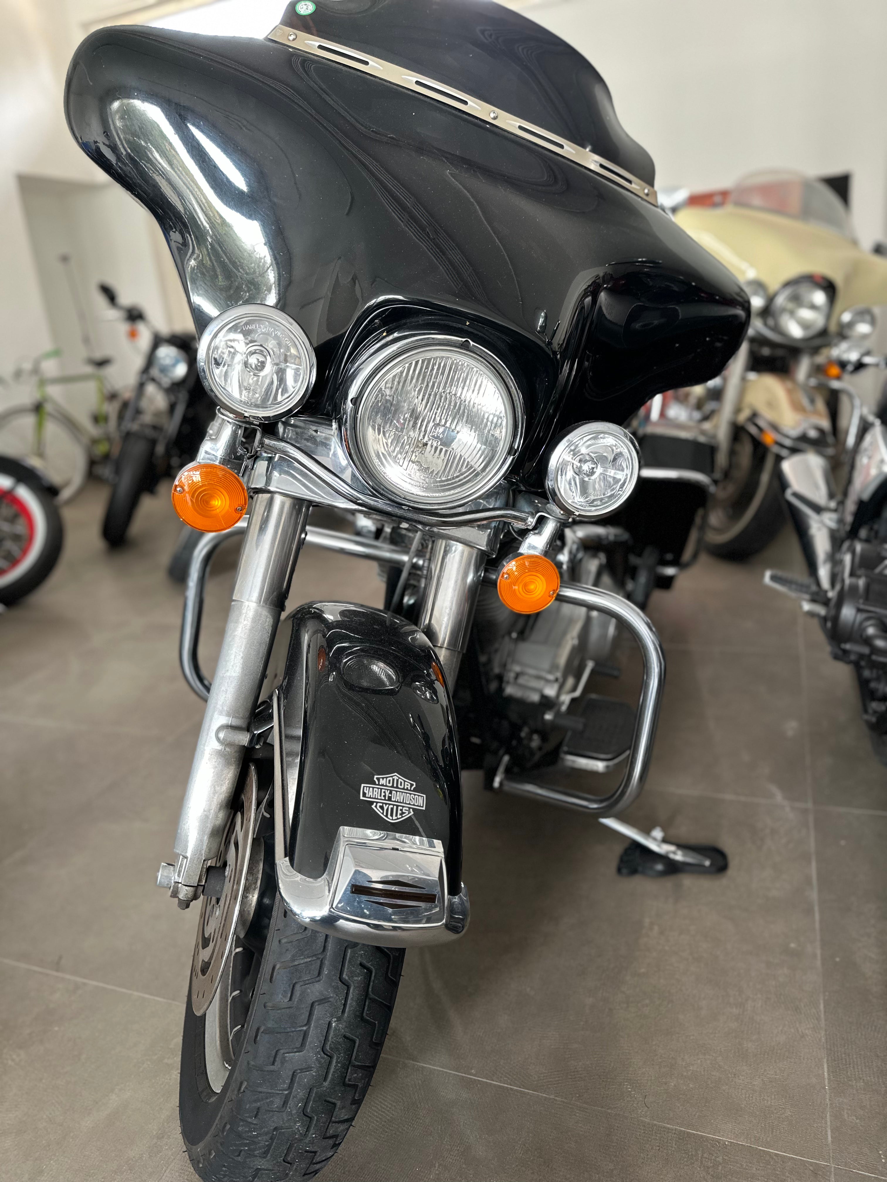 HARLEY DAVIDSON ELECTRA GLIDE CENTENARIO