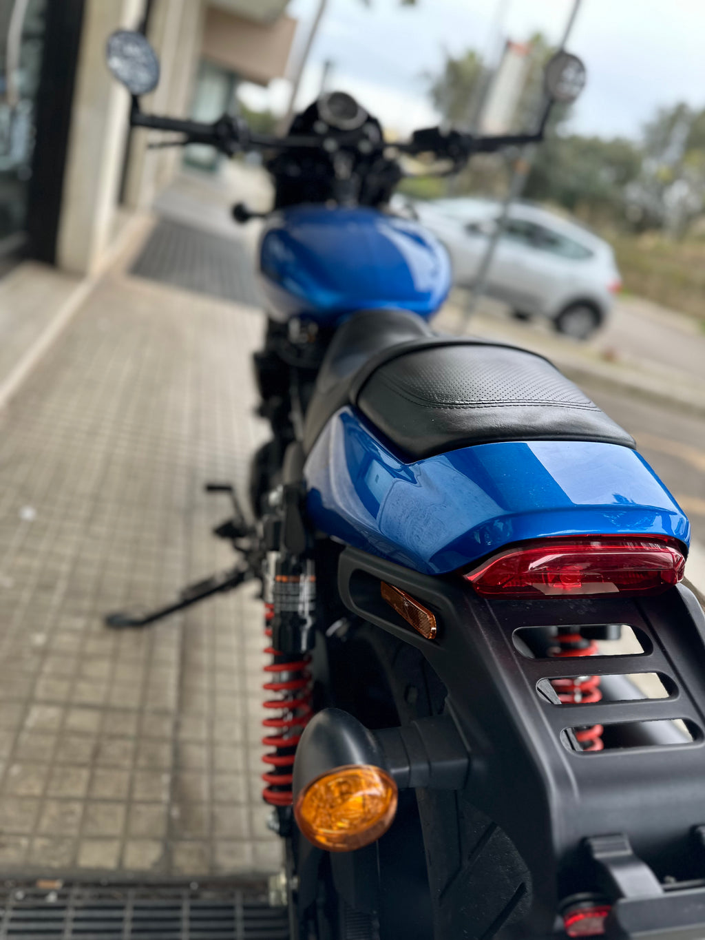 HARLEY DAVIDSON STREET ROAD 750